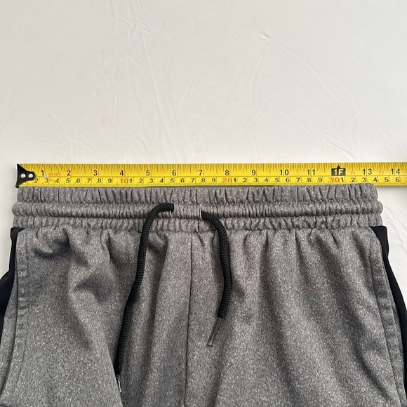 Unipro gray and black joggers with pockets - Picture 5 of 9